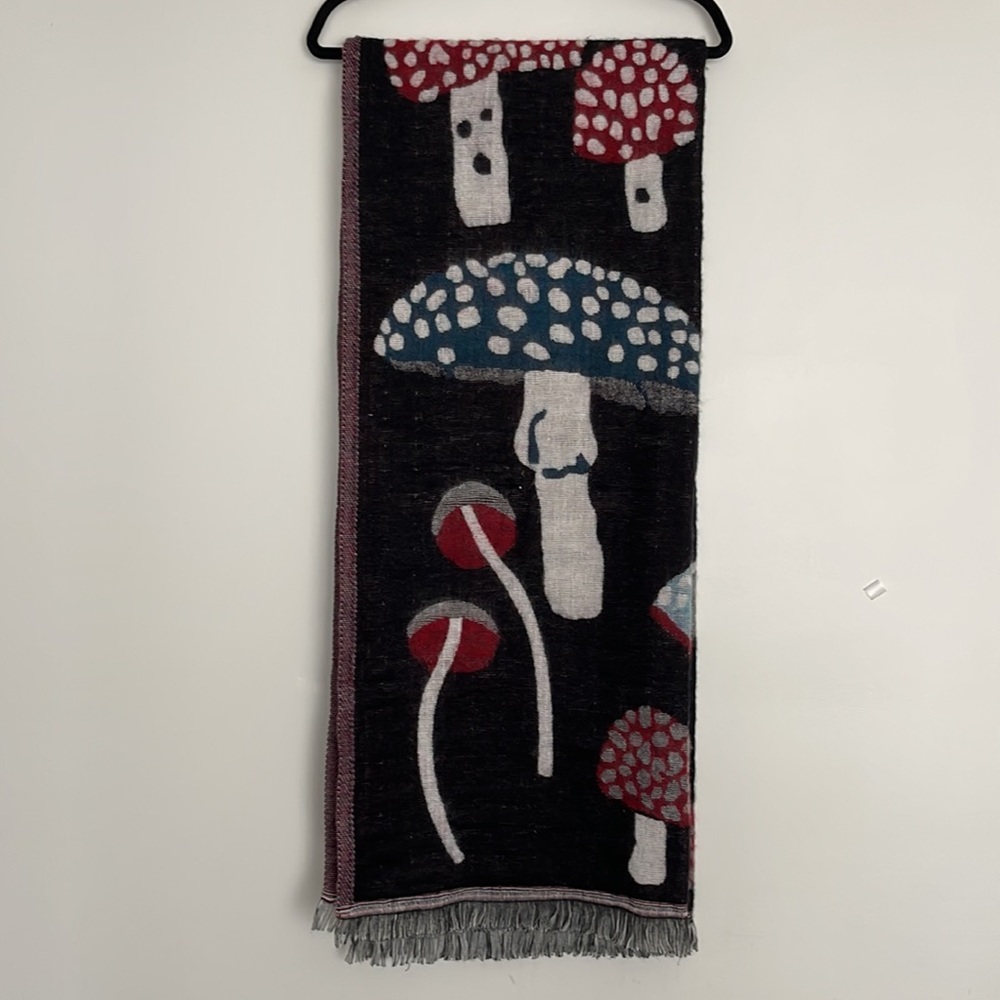 Aphorism Oversized Reversible Mushroom Decorative Throw Size 58” x 70”